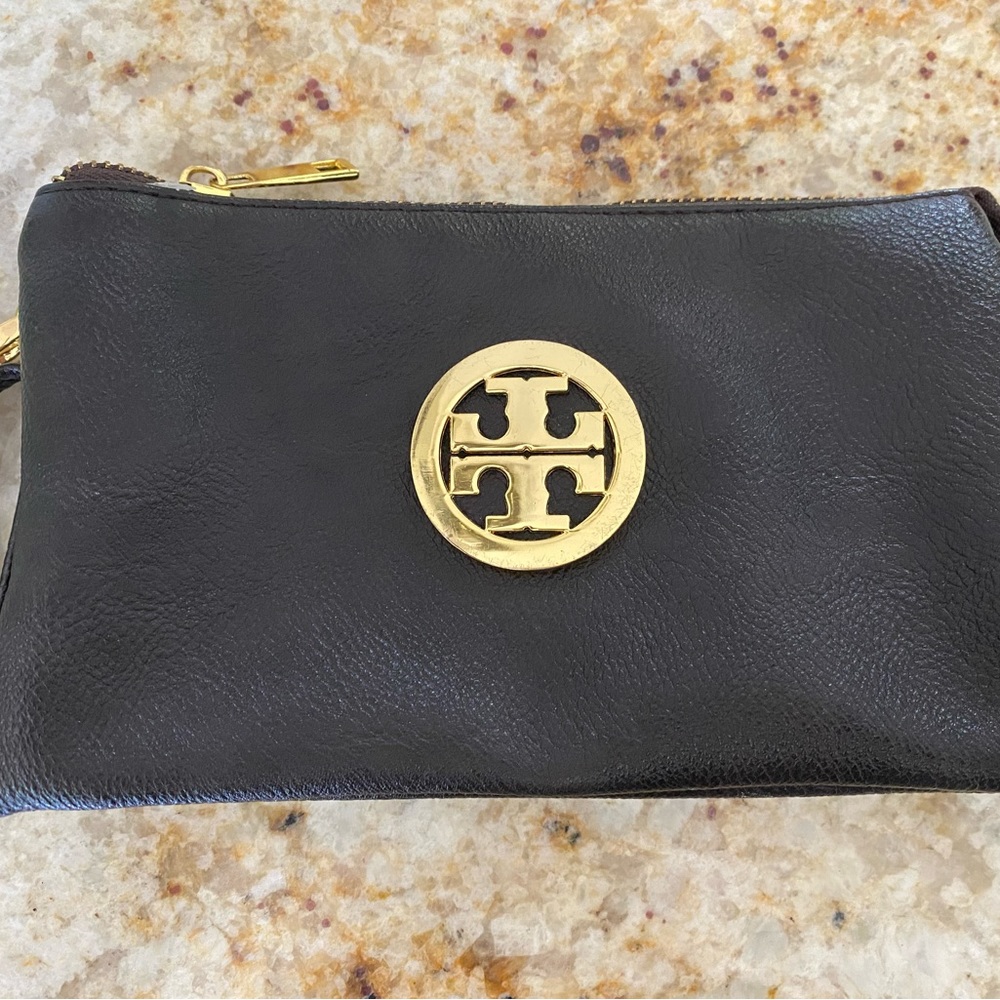 Dark brown soft leather Tory Burch, large 3 compartment wristlet.Adorable!